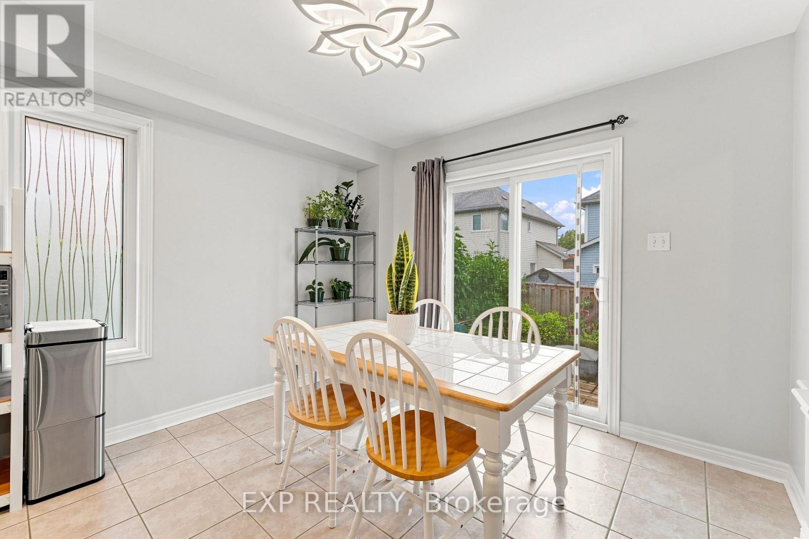 70 THORNLODGE DRIVE - Image 10