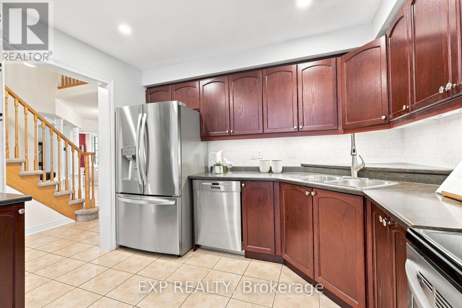 70 THORNLODGE DRIVE - Image 14