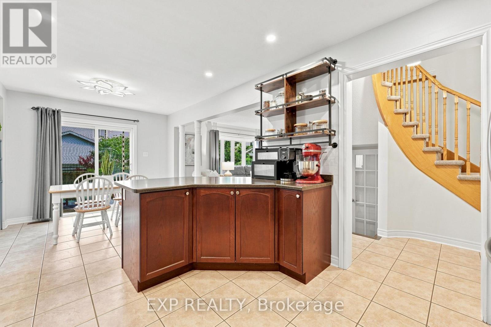70 THORNLODGE DRIVE - Image 15