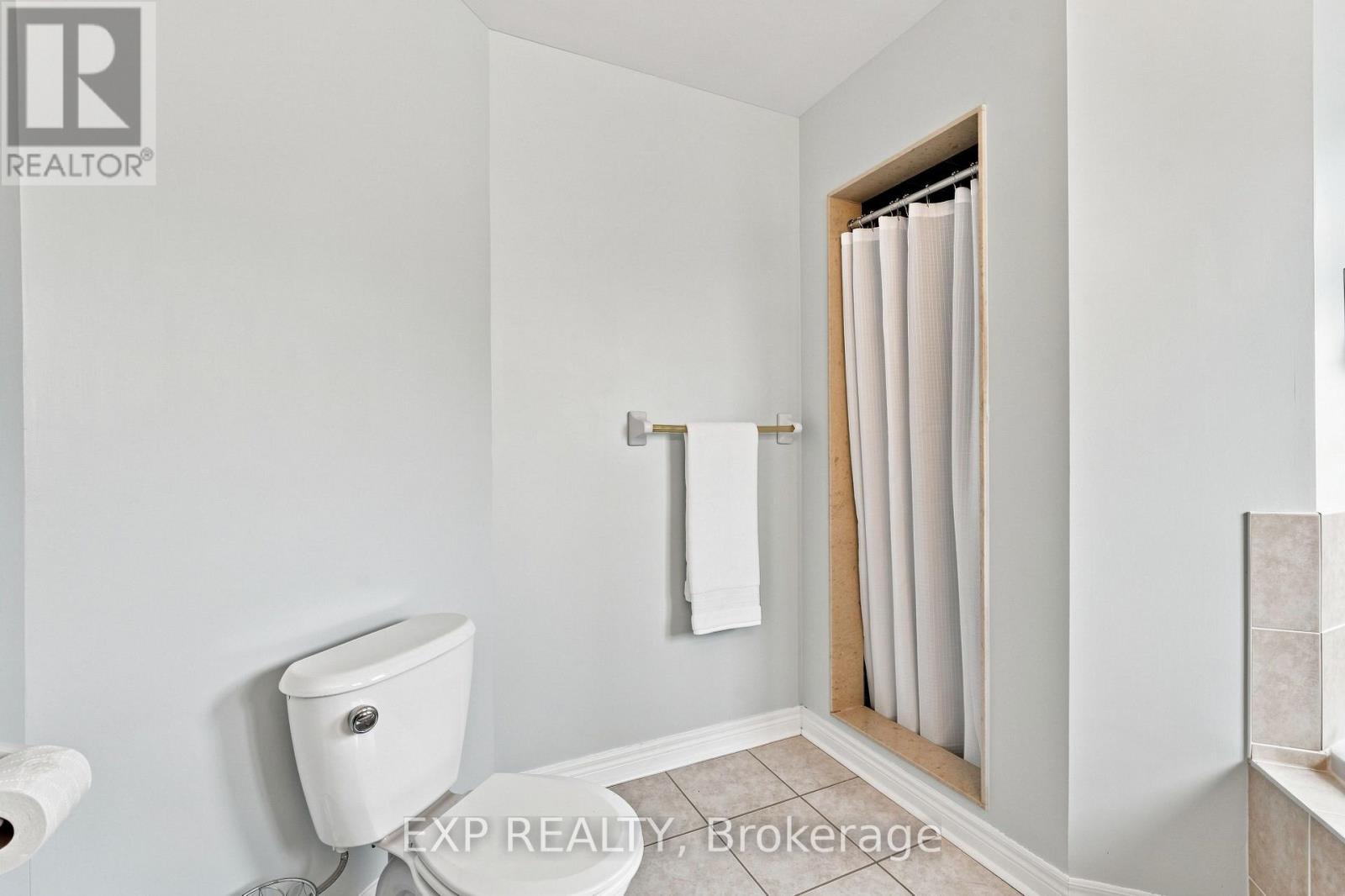 70 THORNLODGE DRIVE - Image 21
