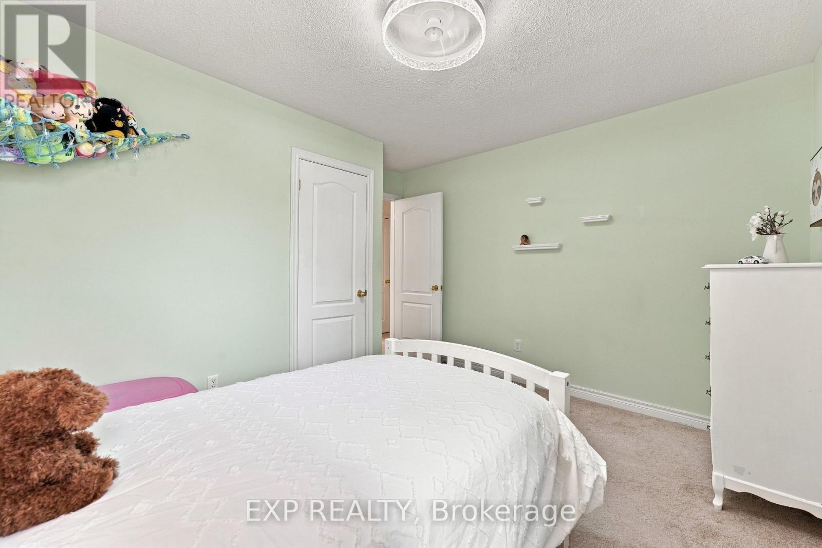 70 THORNLODGE DRIVE - Image 27