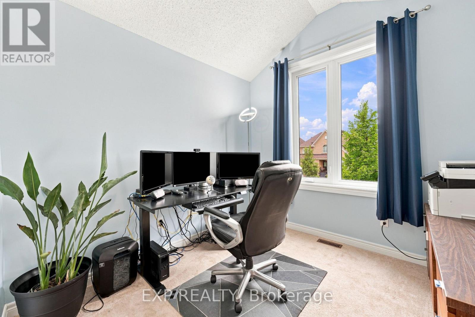 70 THORNLODGE DRIVE - Image 28