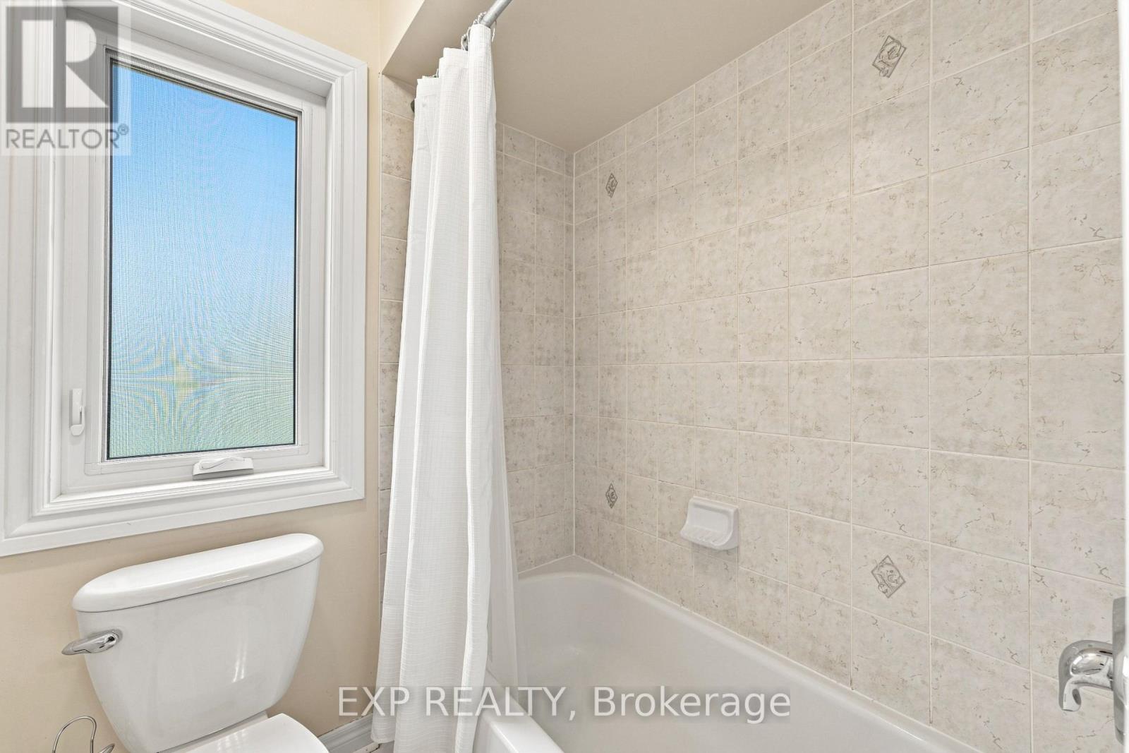 70 THORNLODGE DRIVE - Image 31