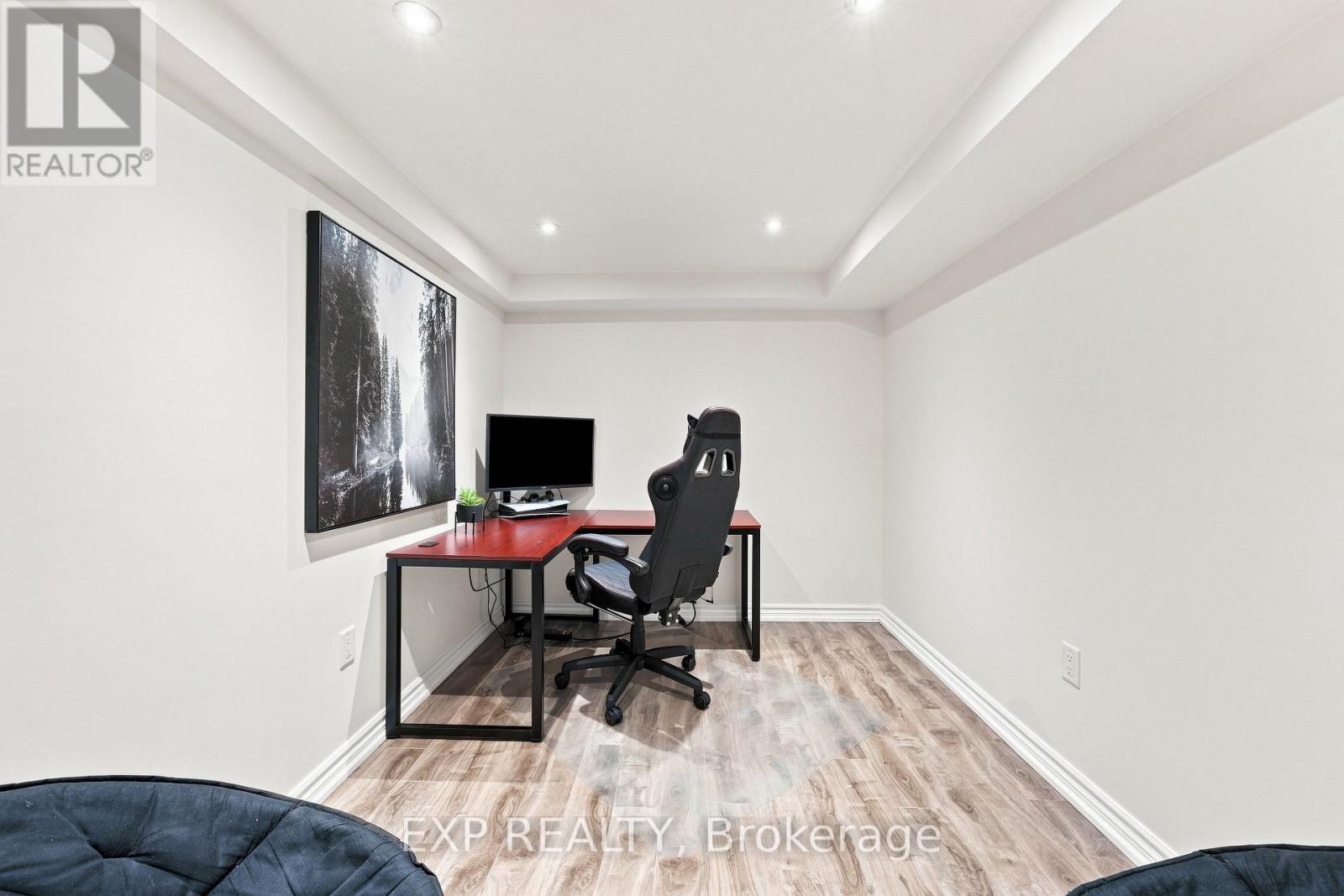 70 THORNLODGE DRIVE - Image 35