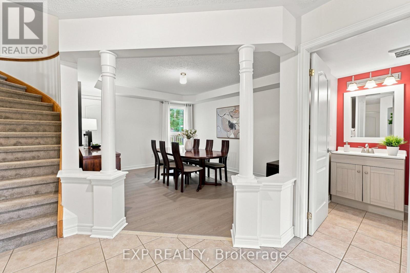 70 THORNLODGE DRIVE, Georgina (Keswick South) — photo 4