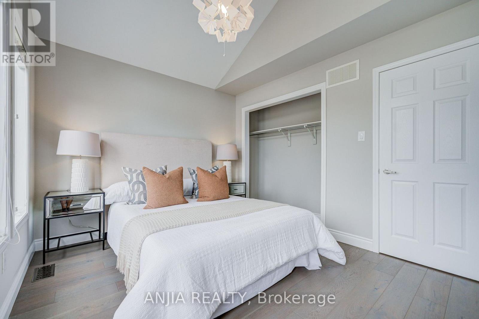 30 ELMEADE LANE - 22
