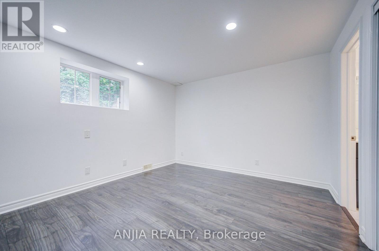 30 ELMEADE LANE - 34