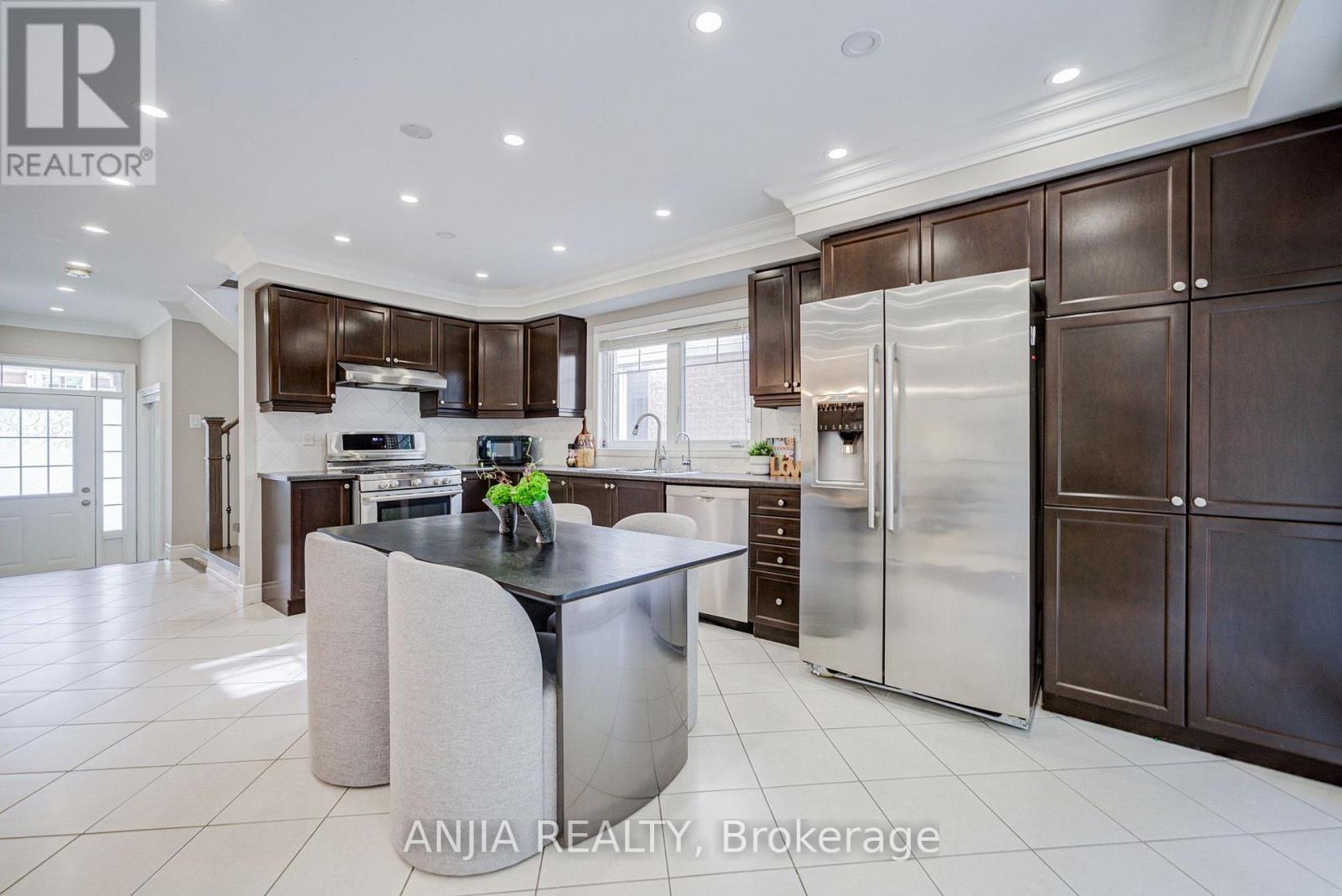30 ELMEADE LANE - 9