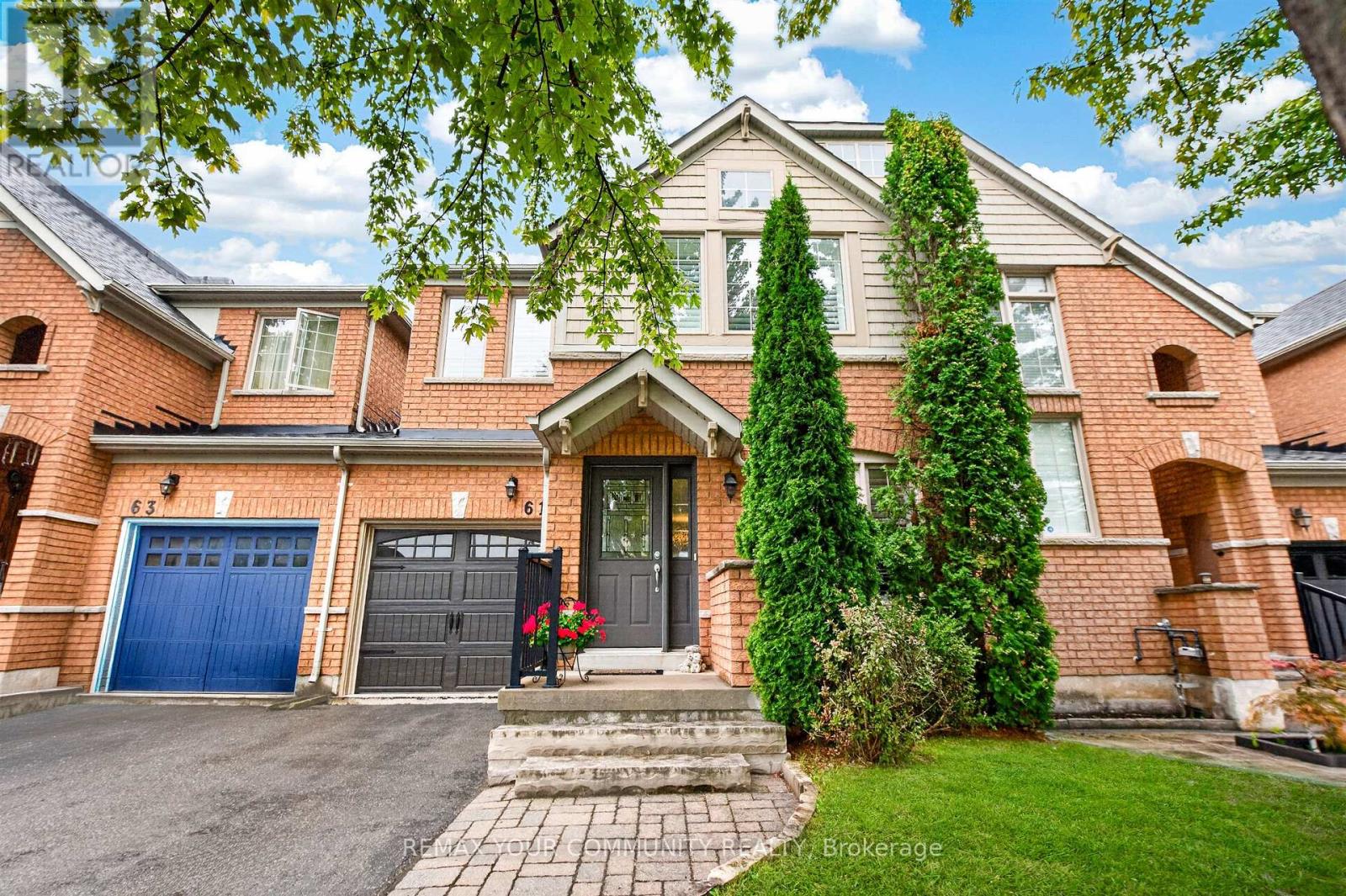 61 COZENS DRIVE - 3