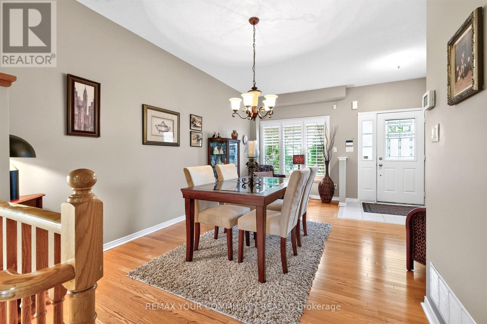 61 COZENS DRIVE - 5