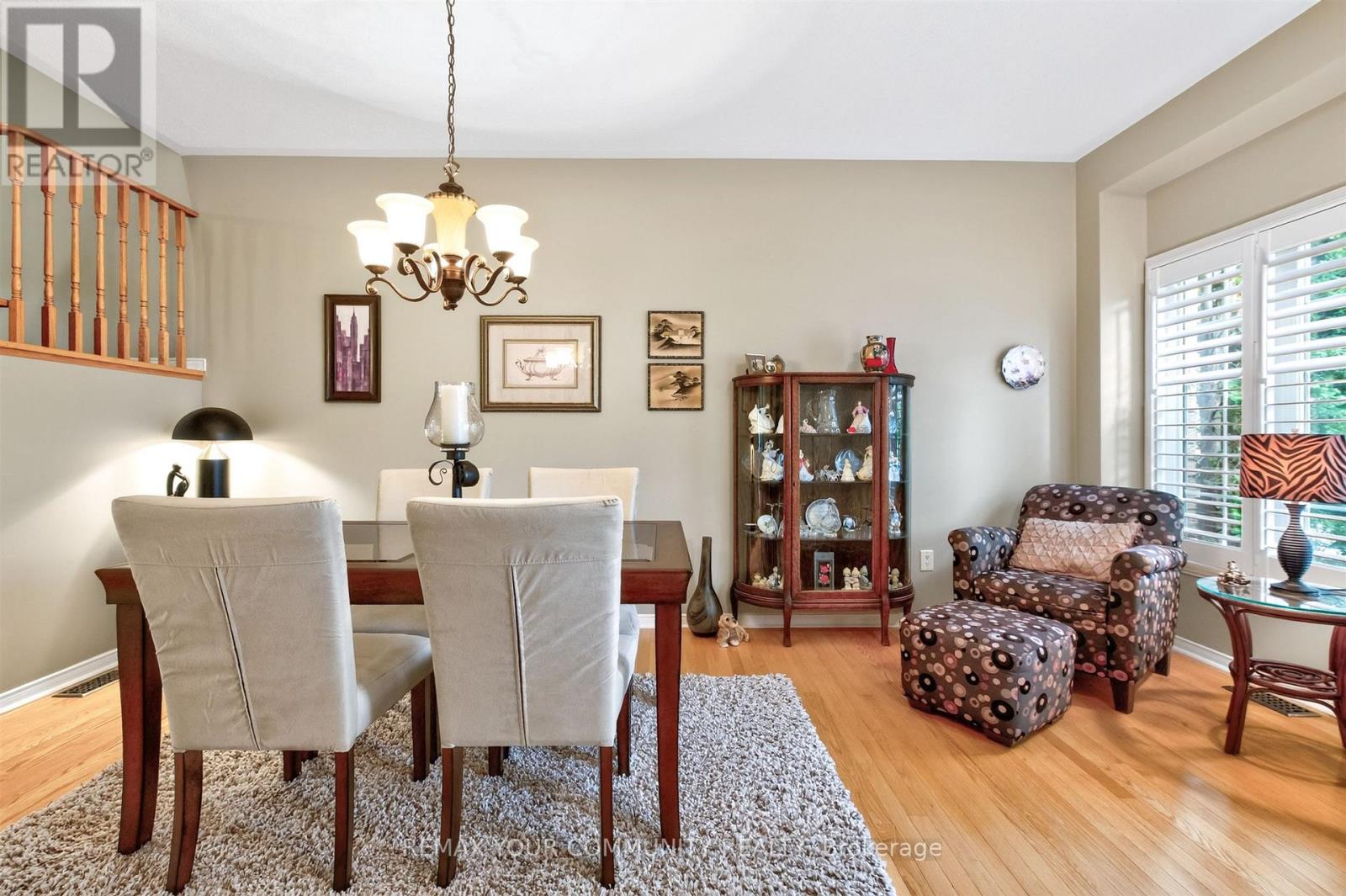61 COZENS DRIVE - 6