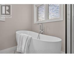 86 Beare Trail, Newmarket, ON L3X3B3 Photo 30