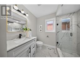 86 Beare Trail, Newmarket, ON L3X3B3 Photo 31