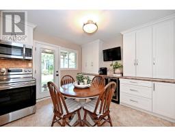 140 Lundy's Lane, Newmarket, ON L3Y3S3 Photo 14