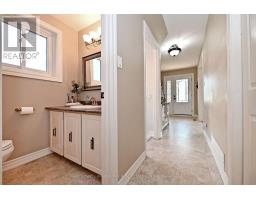 140 Lundy's Lane, Newmarket, ON L3Y3S3 Photo 15