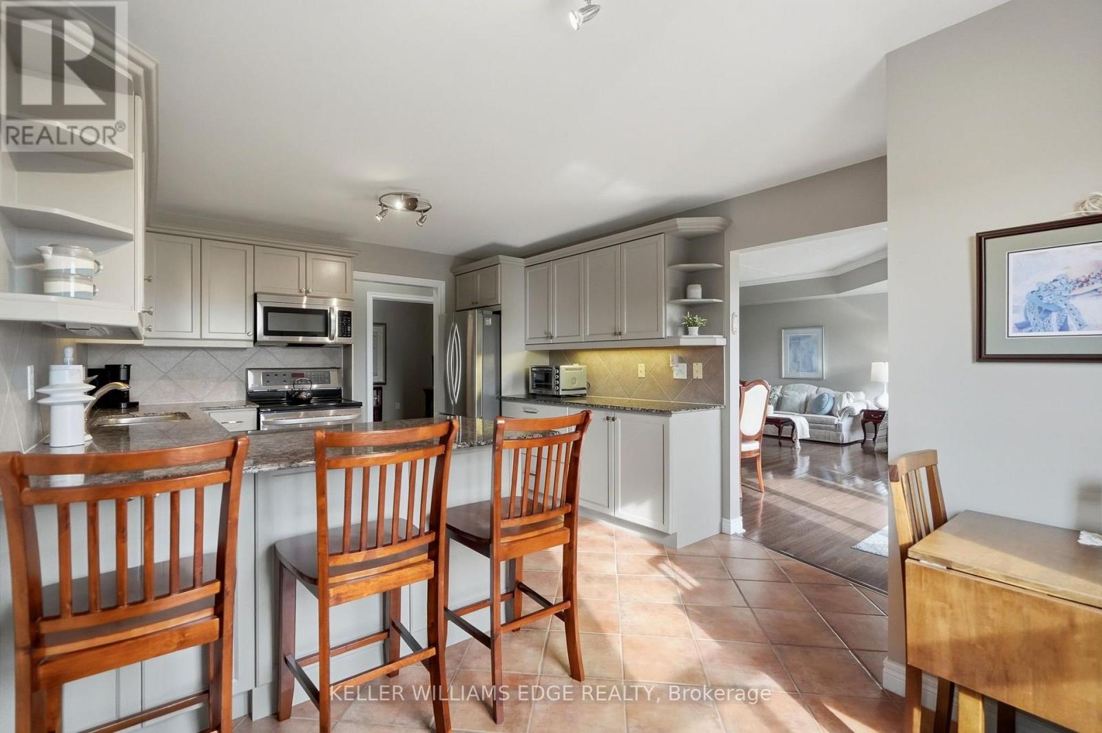 #613 2085 AMHERST HEIGHTS DRIVE - 17