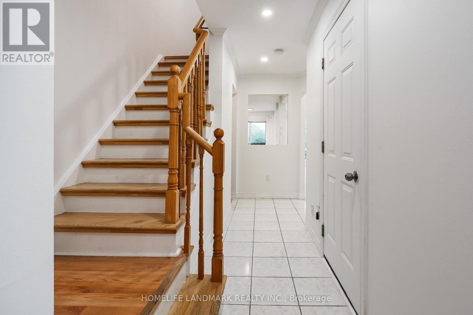 #103 2945 THOMAS STREET - 4