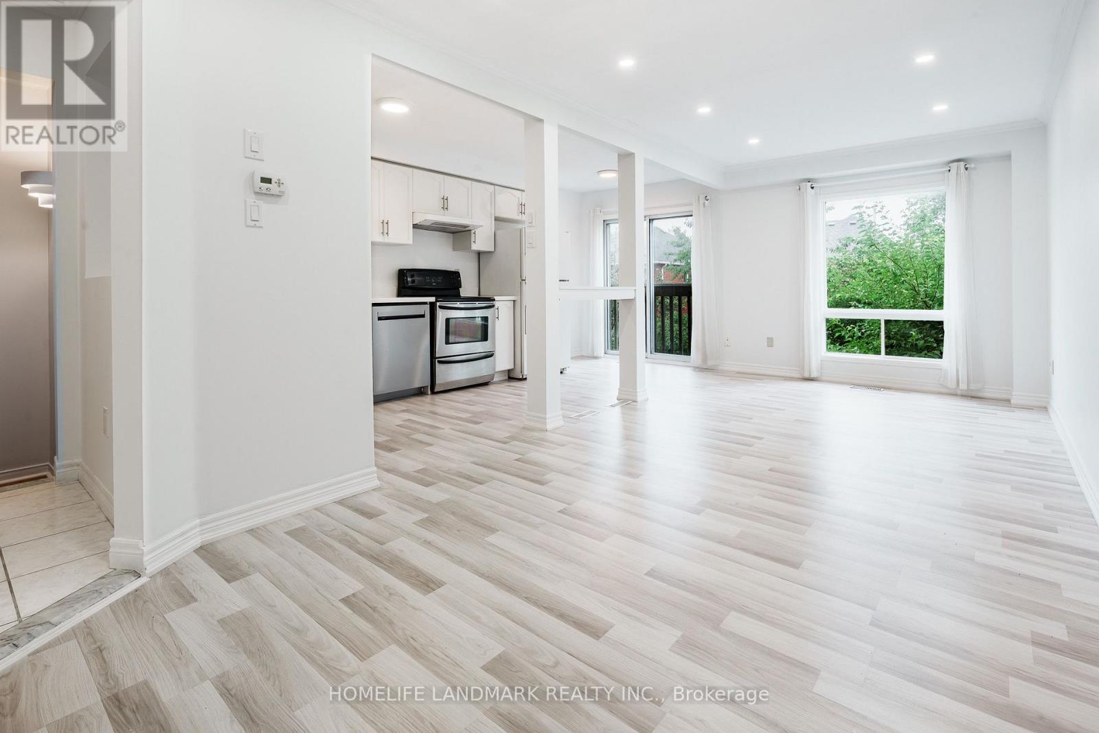#103 2945 THOMAS STREET - 6