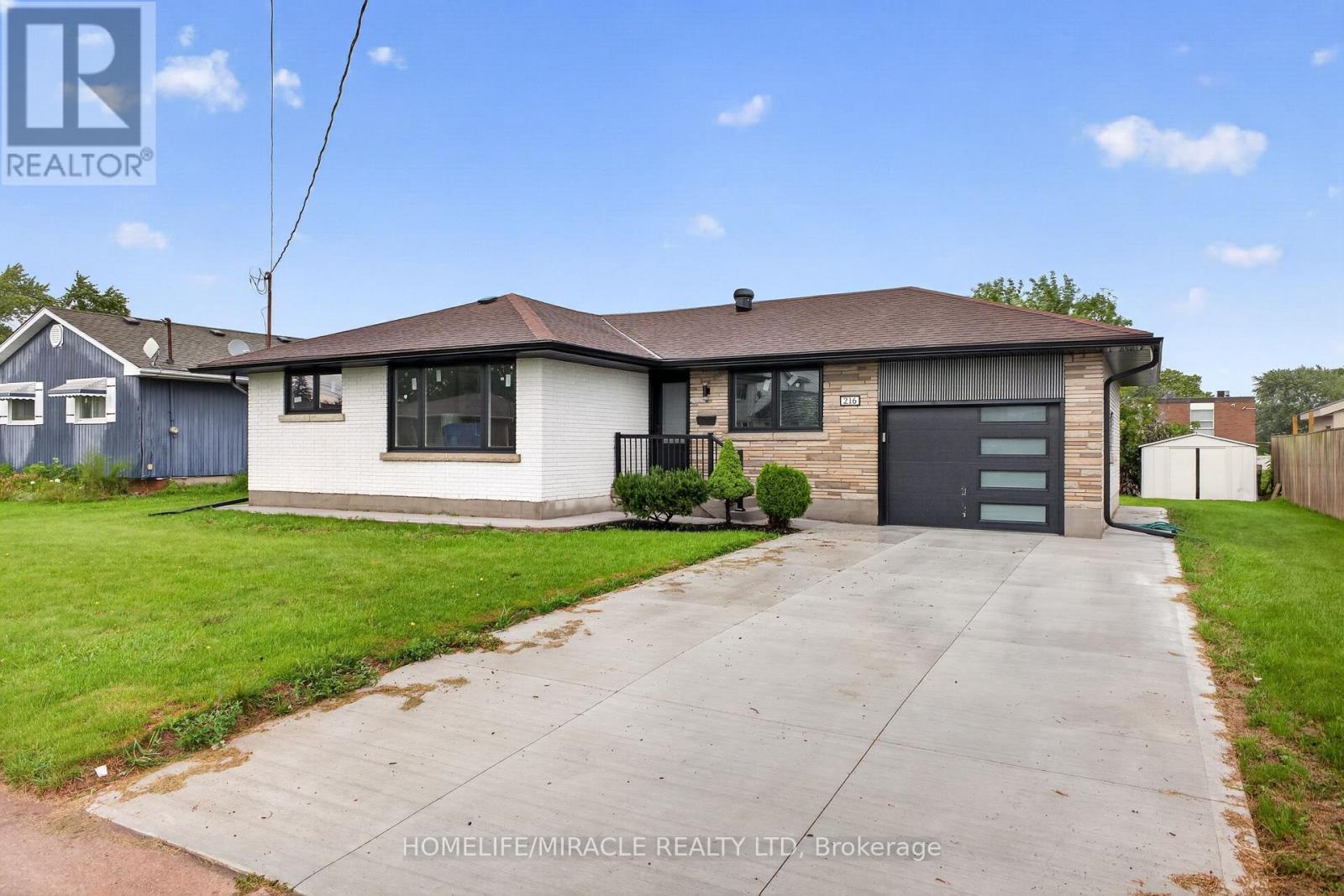 216 WELLINGTON STREET - 2