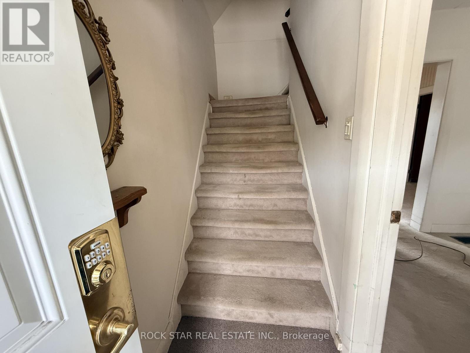 358 BARTON STREET E - 19