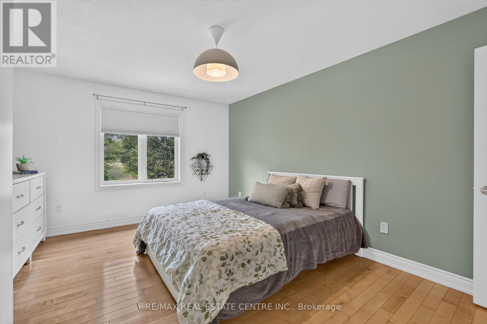 24 BROOKHAVEN CRESCENT - Image 32