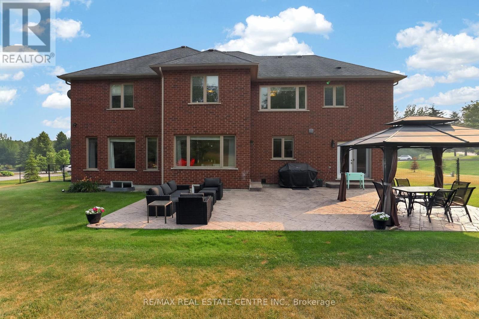 24 BROOKHAVEN CRESCENT - Image 44