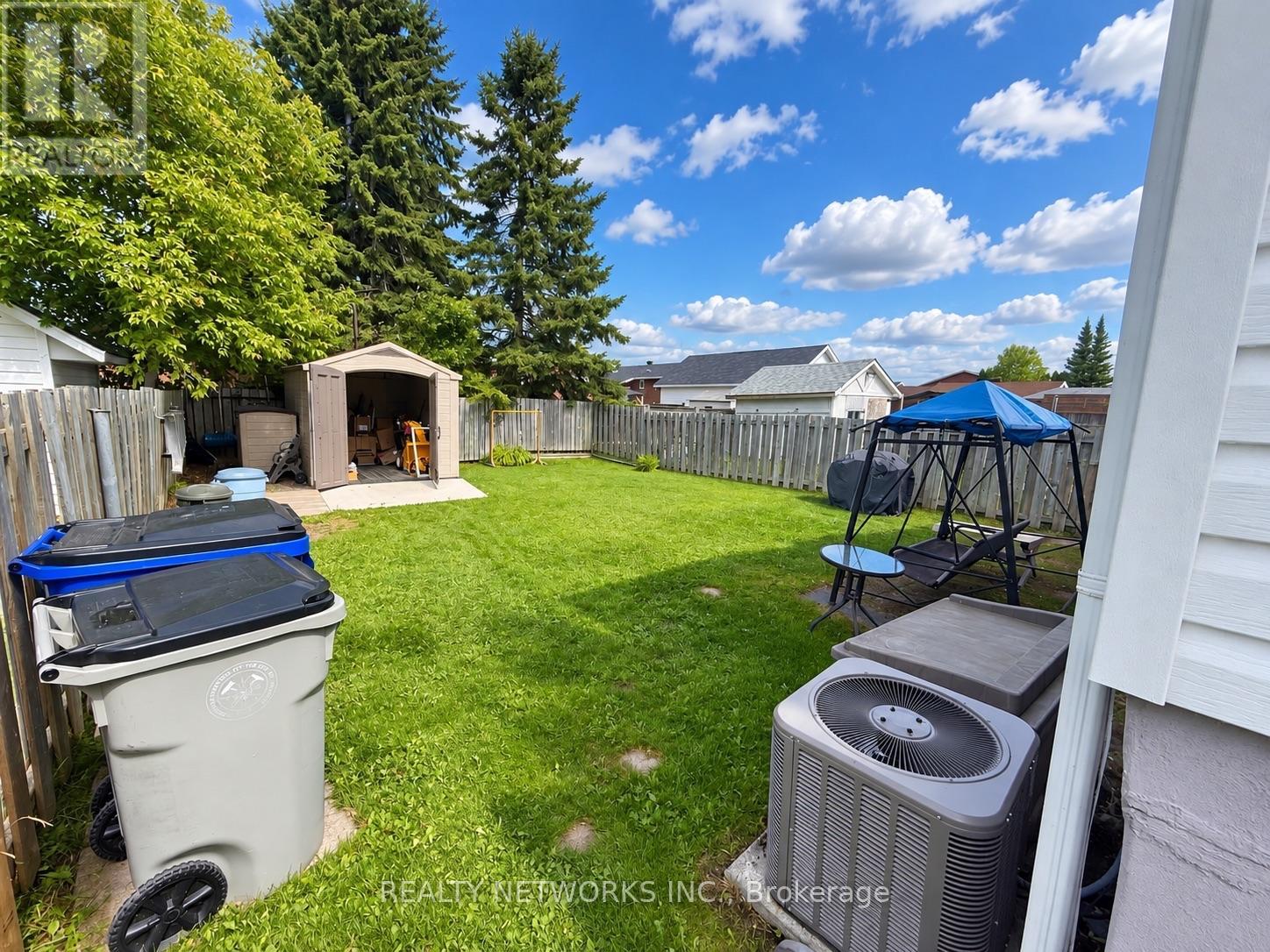 1126 GATINEAU BOULEVARD - 13