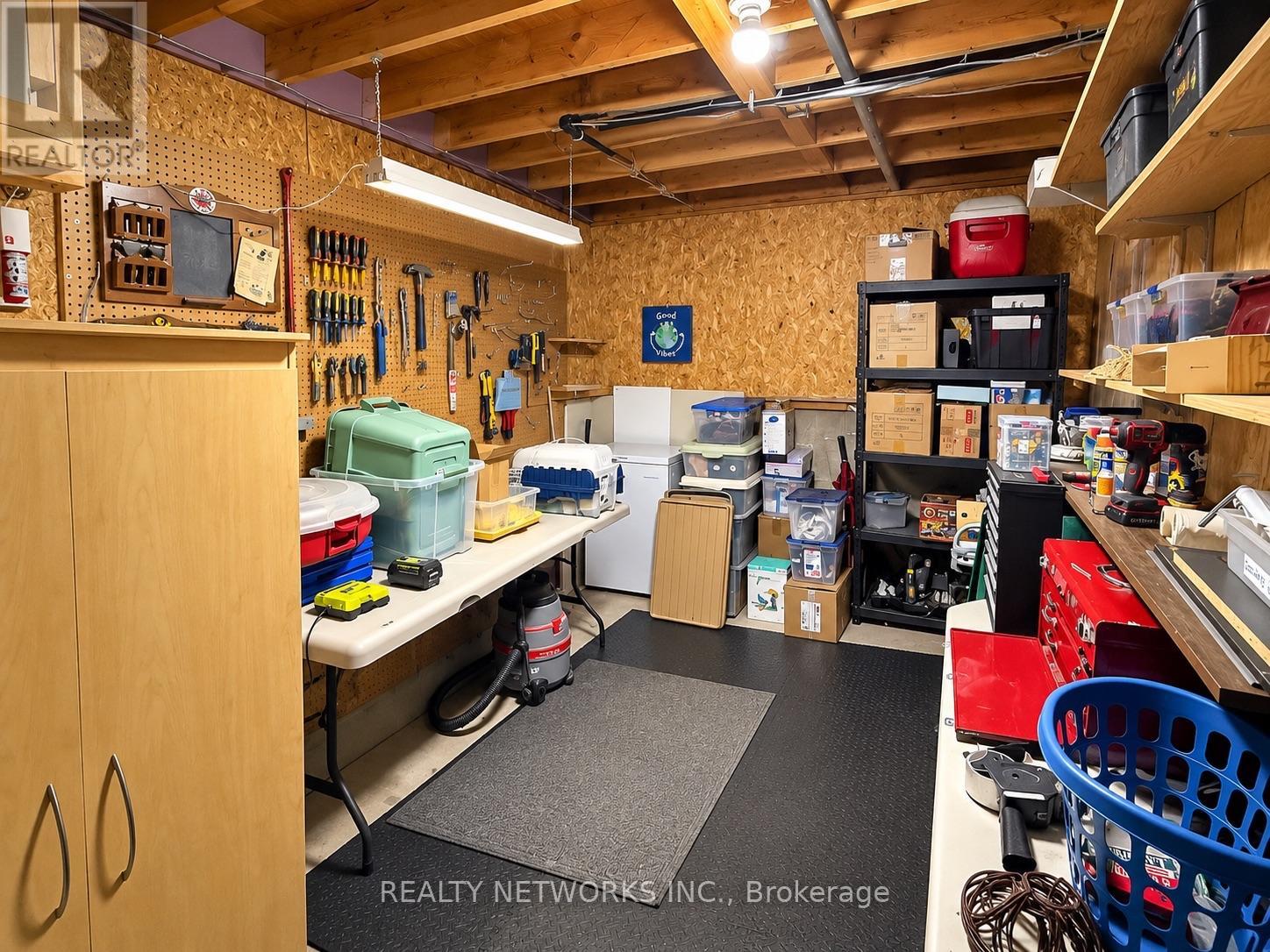 1126 GATINEAU BOULEVARD - 12