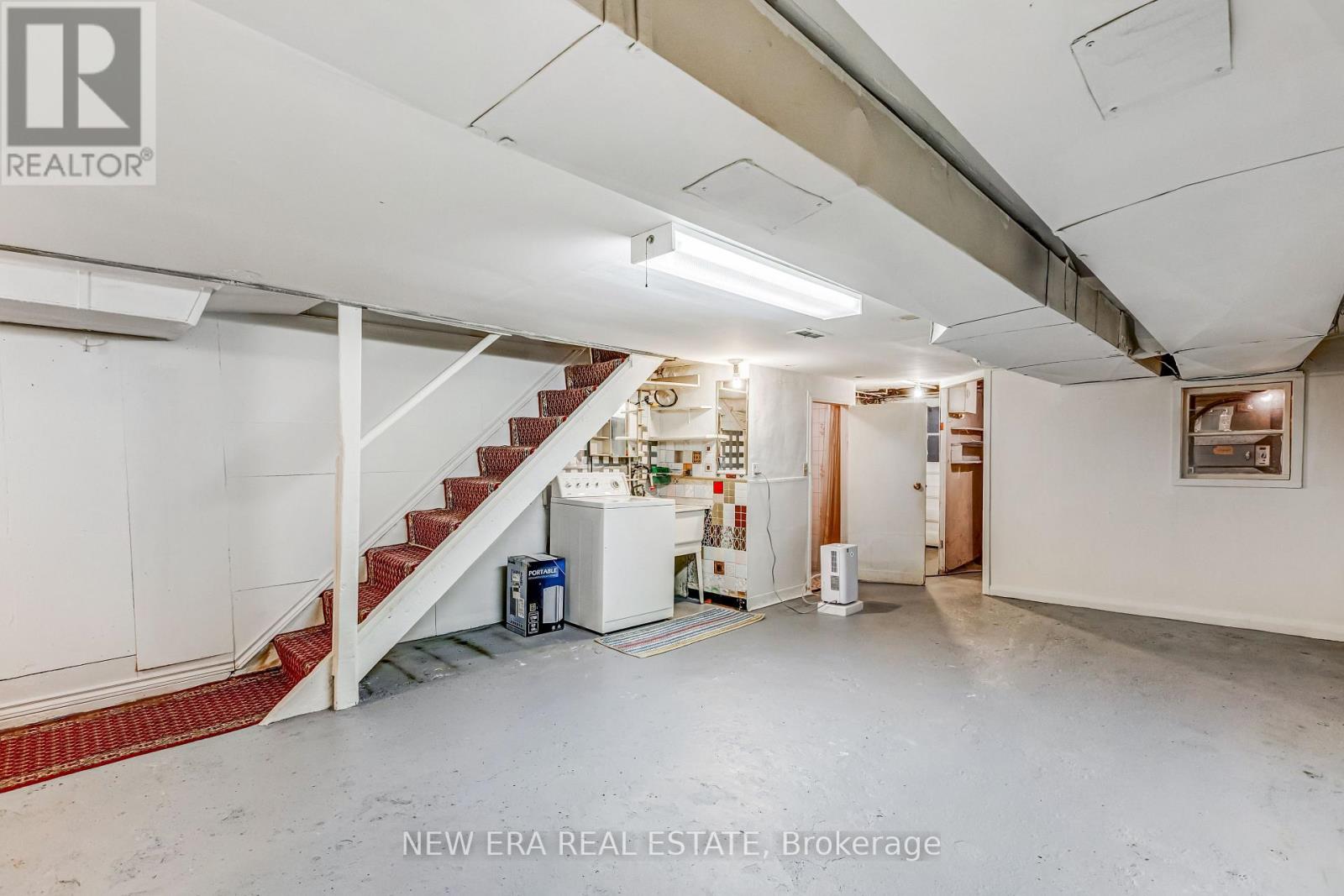 393 OSSINGTON AVENUE - Image 35