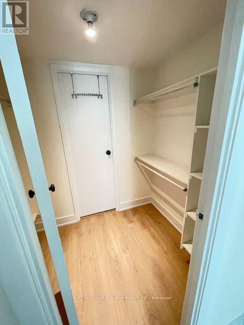 #909 650 QUEENS QUAY W - 21