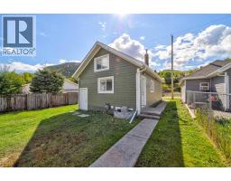 13425 18 Avenue, Blairmore, AB T0K0E0 Photo 40