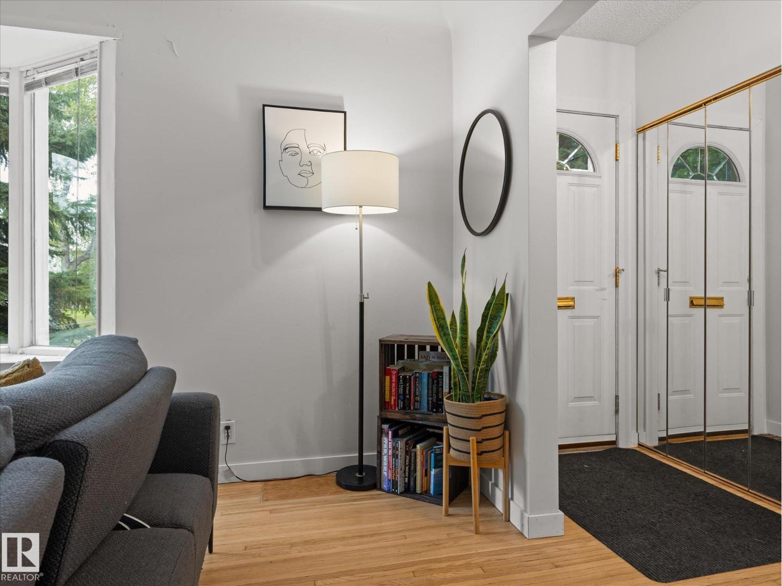 13507 110A AV NW - 9