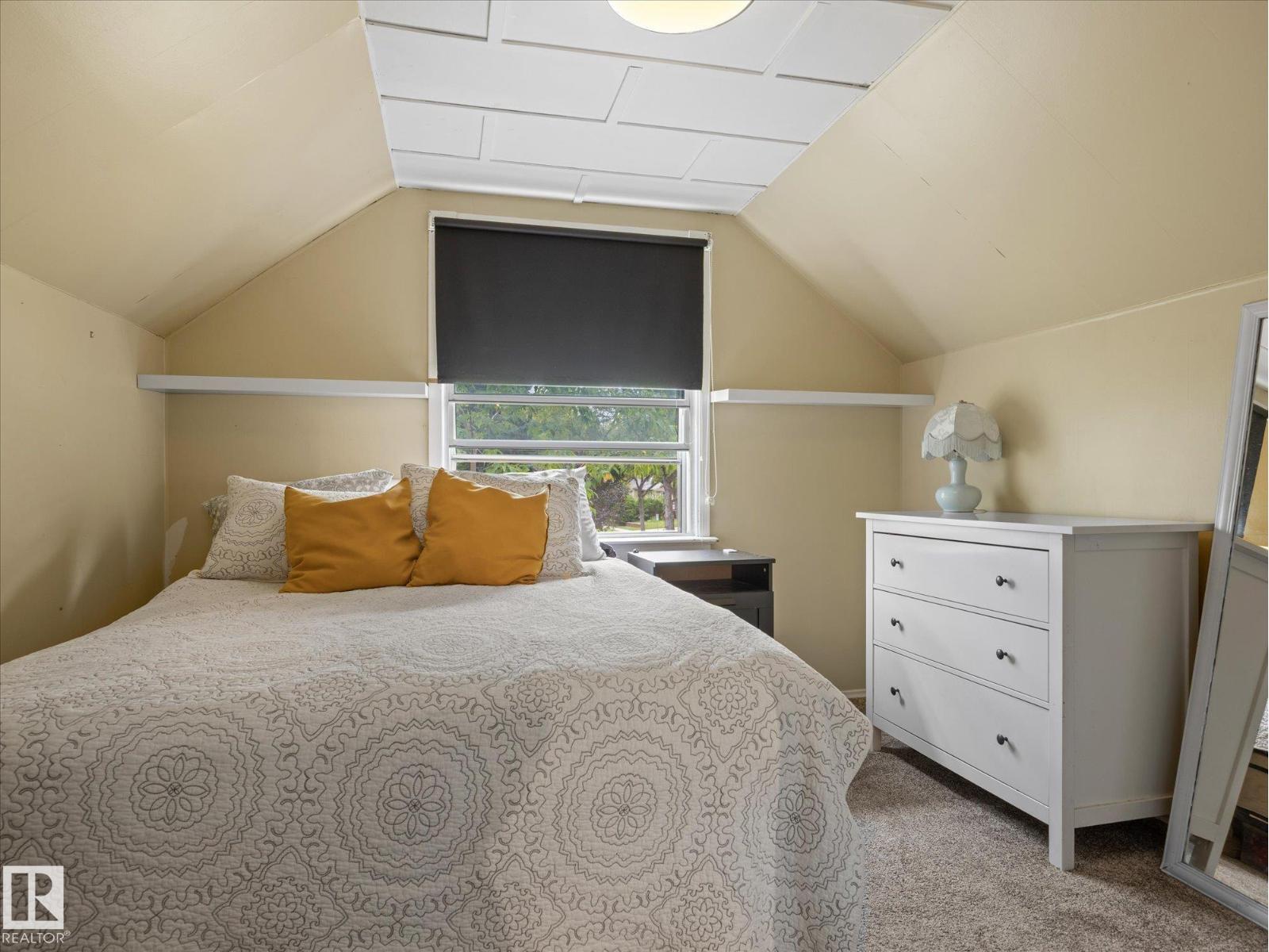 13507 110A AV NW - 24