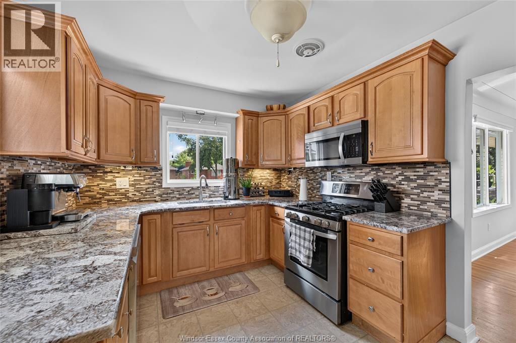 841 Rossini BOULEVARD - 11
