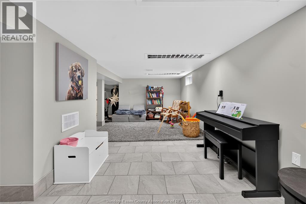 841 Rossini BOULEVARD - 24