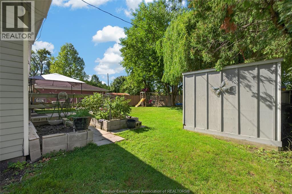 841 Rossini BOULEVARD - Image 33