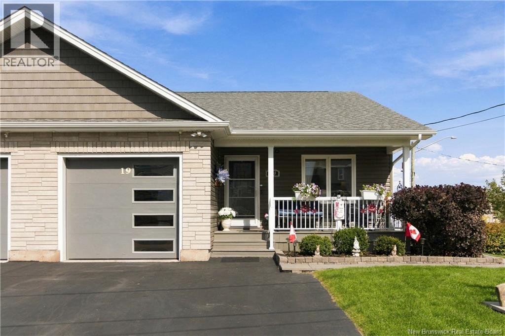 Property for sale at 19 Satleville Crescent