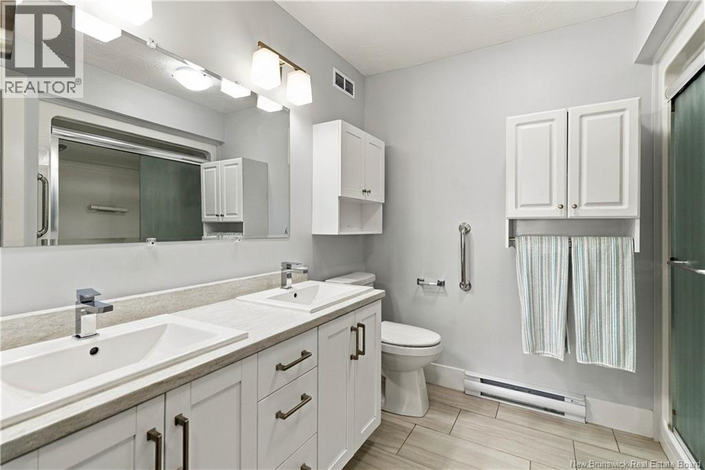 19 Satleville Crescent - Image 31