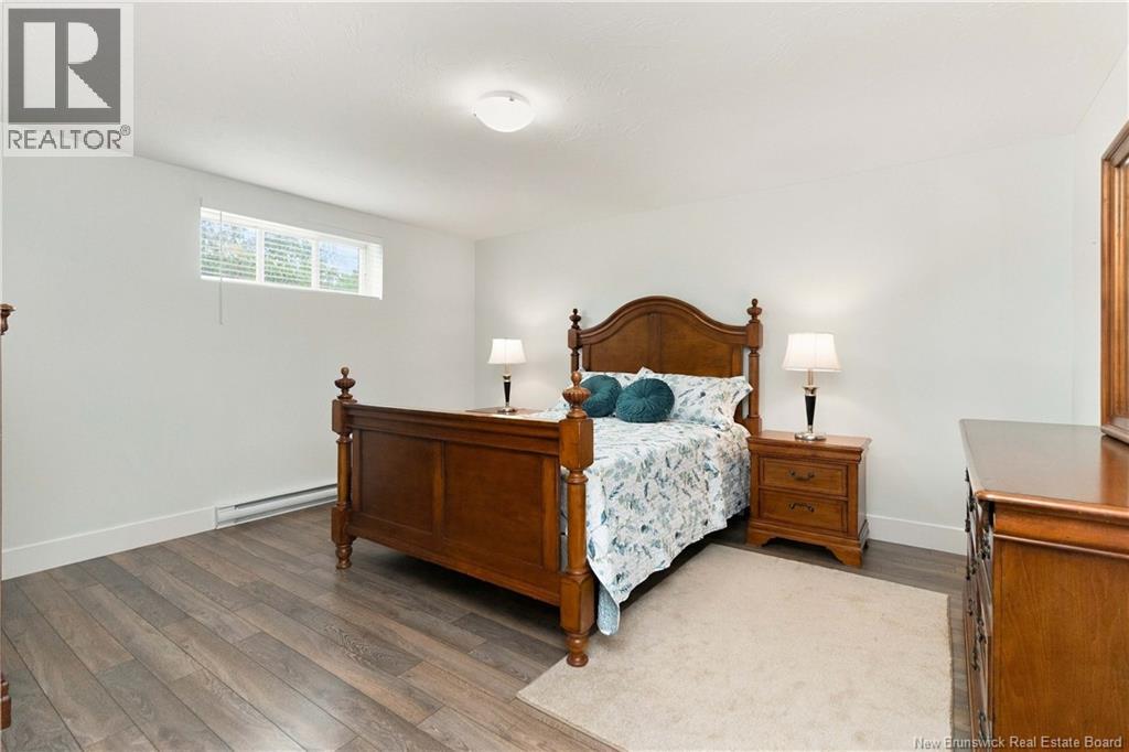 19 Satleville Crescent - Image 33
