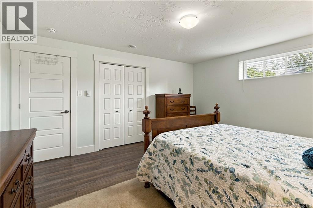 19 Satleville Crescent - Image 34
