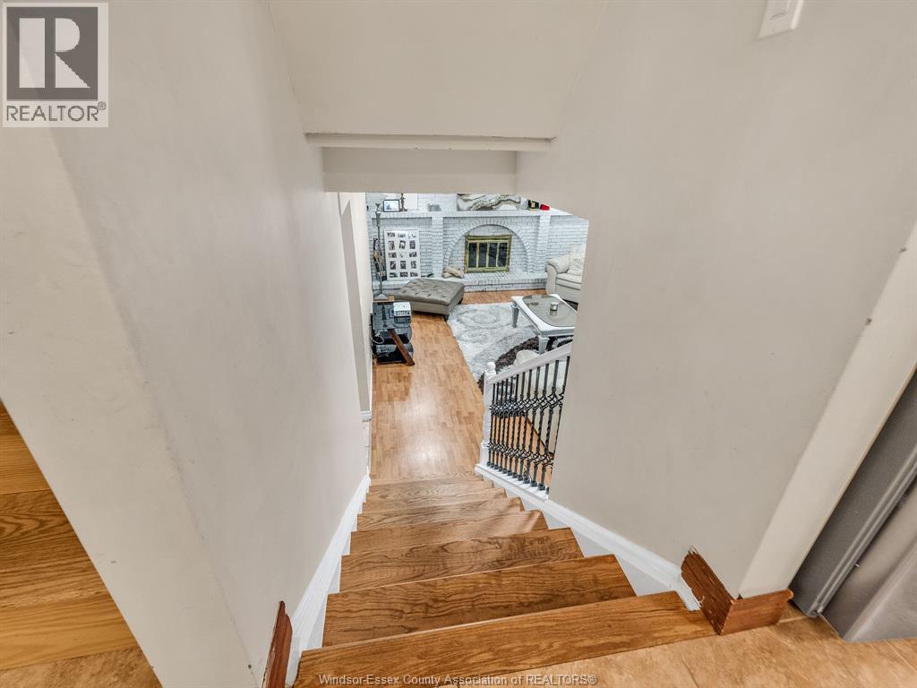 2068 Lesperance - Image 24