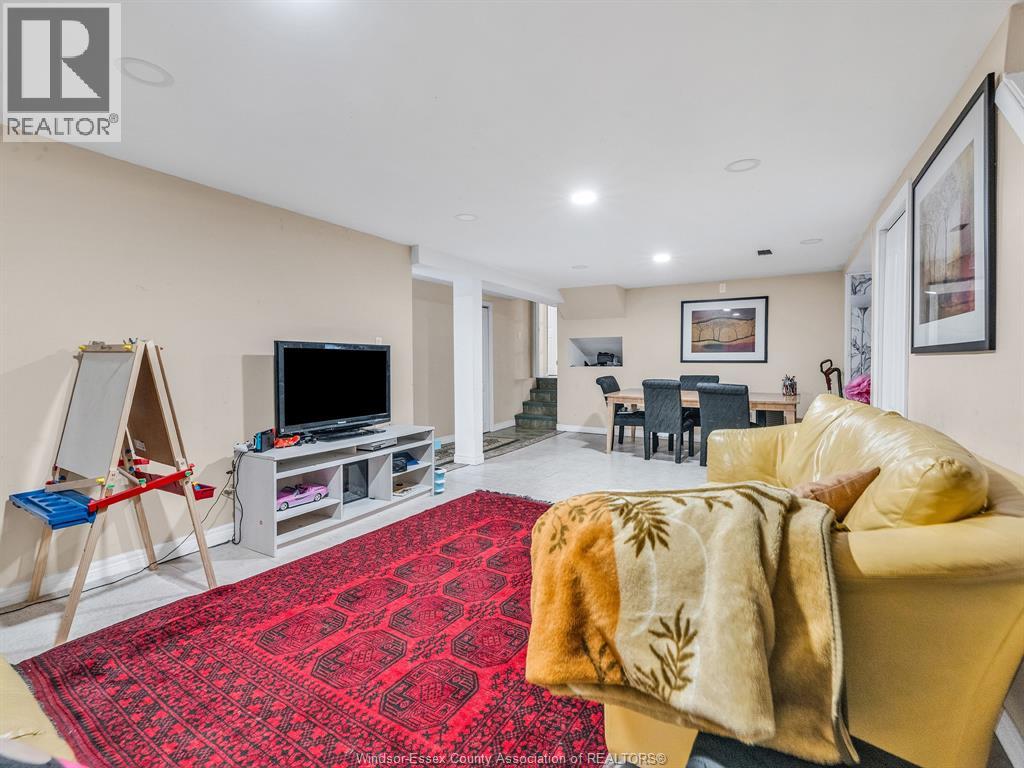 2068 Lesperance - Image 33