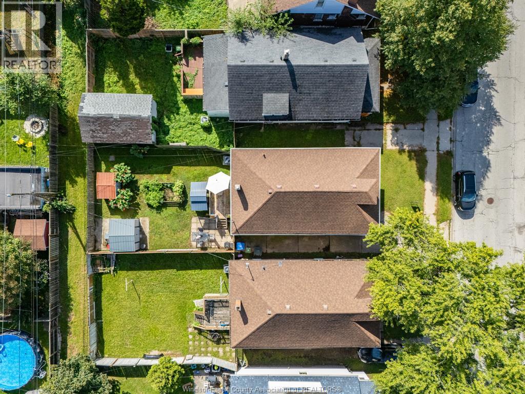 1052 Felix AVENUE, Windsor — photo 5