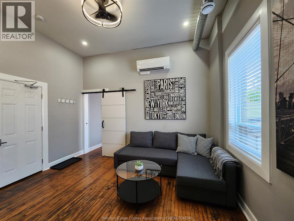 1154 Wyandotte STREET East Unit# 3, Windsor — photo 2