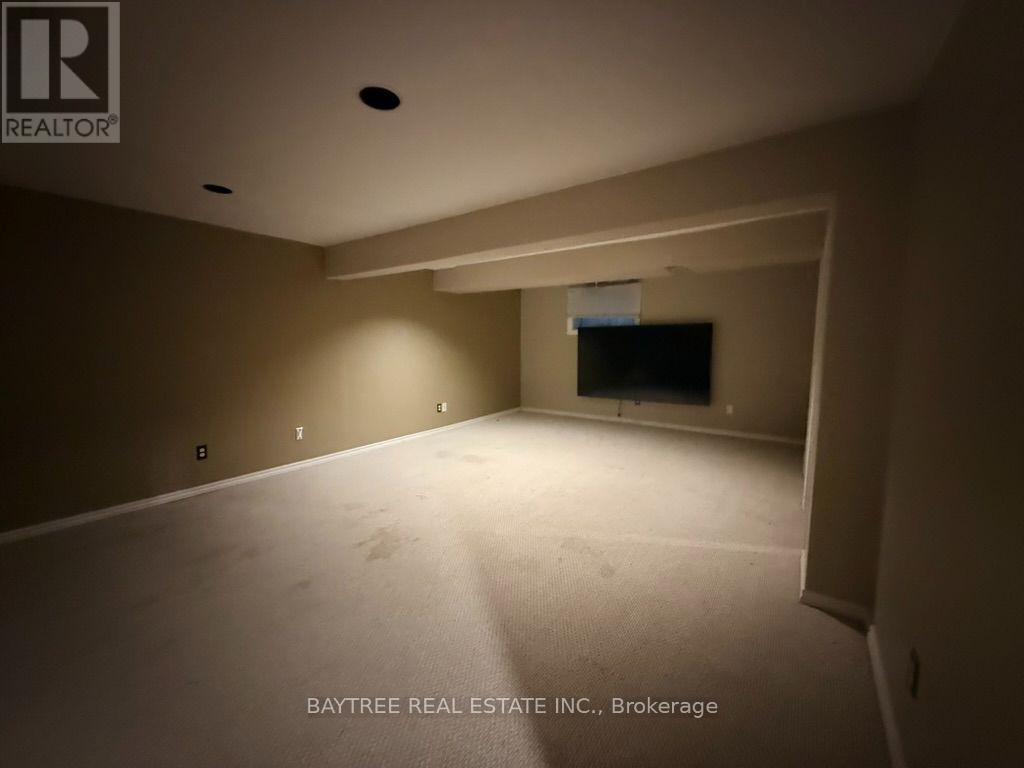 52 AUTUMN DRIVE - 21