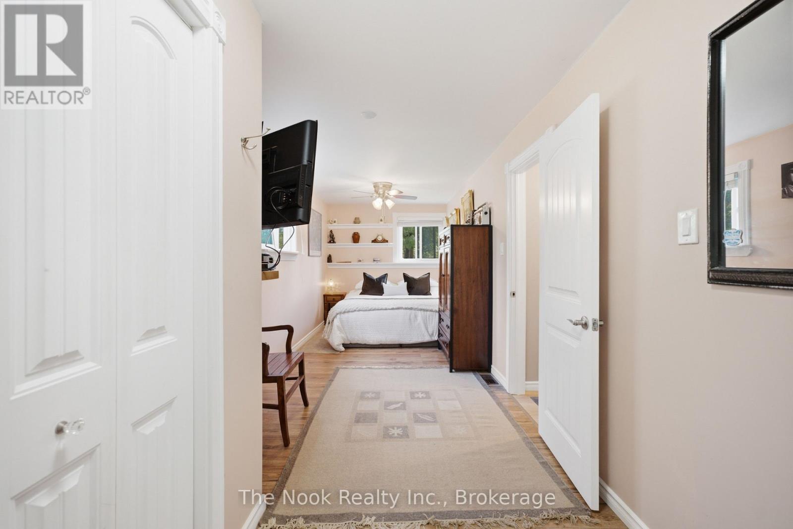 6 CEDAR TERRACE - Image 13
