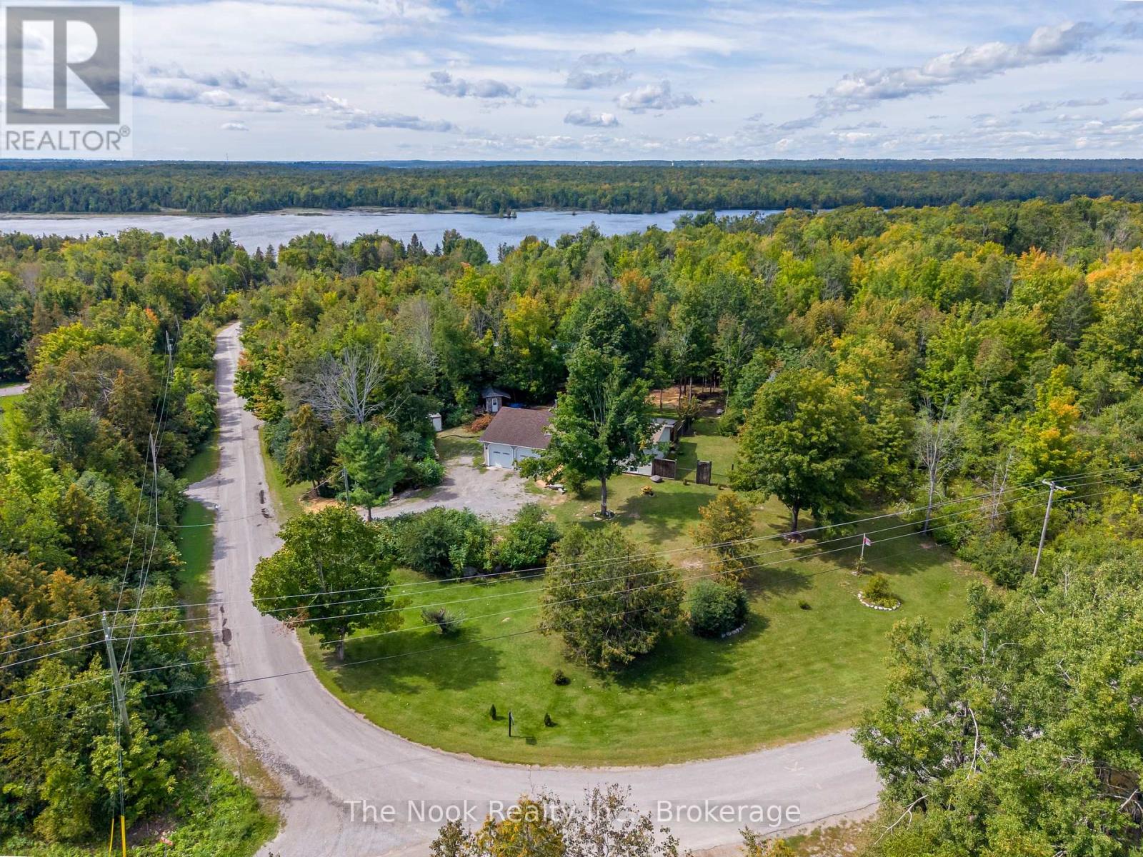 6 CEDAR TERRACE - 25