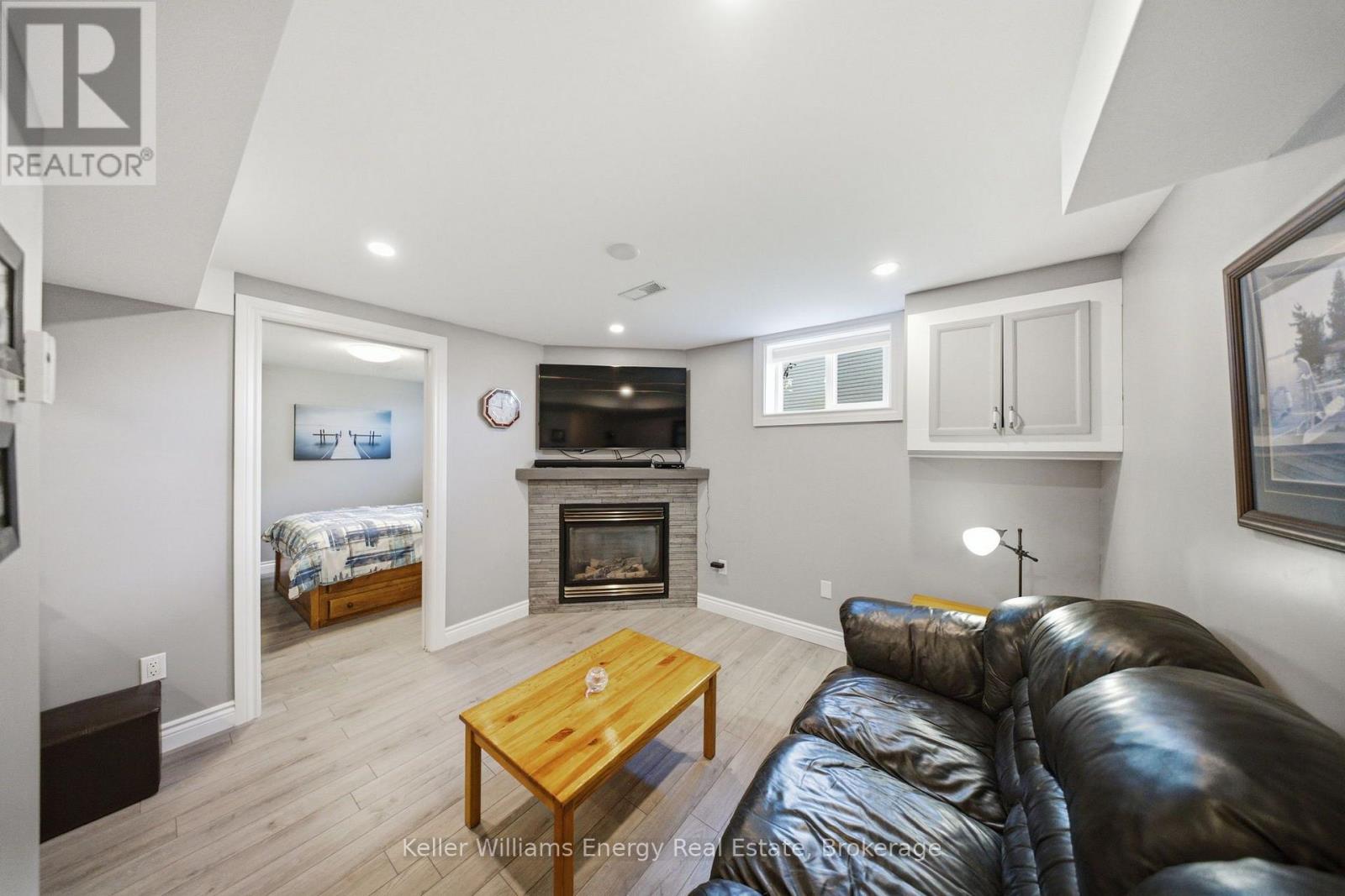 216 GALLAGHER STREET - Image 35