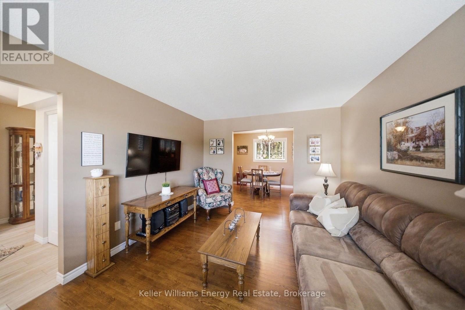 216 GALLAGHER STREET, Peterborough (Northcrest Ward 5) — photo 8