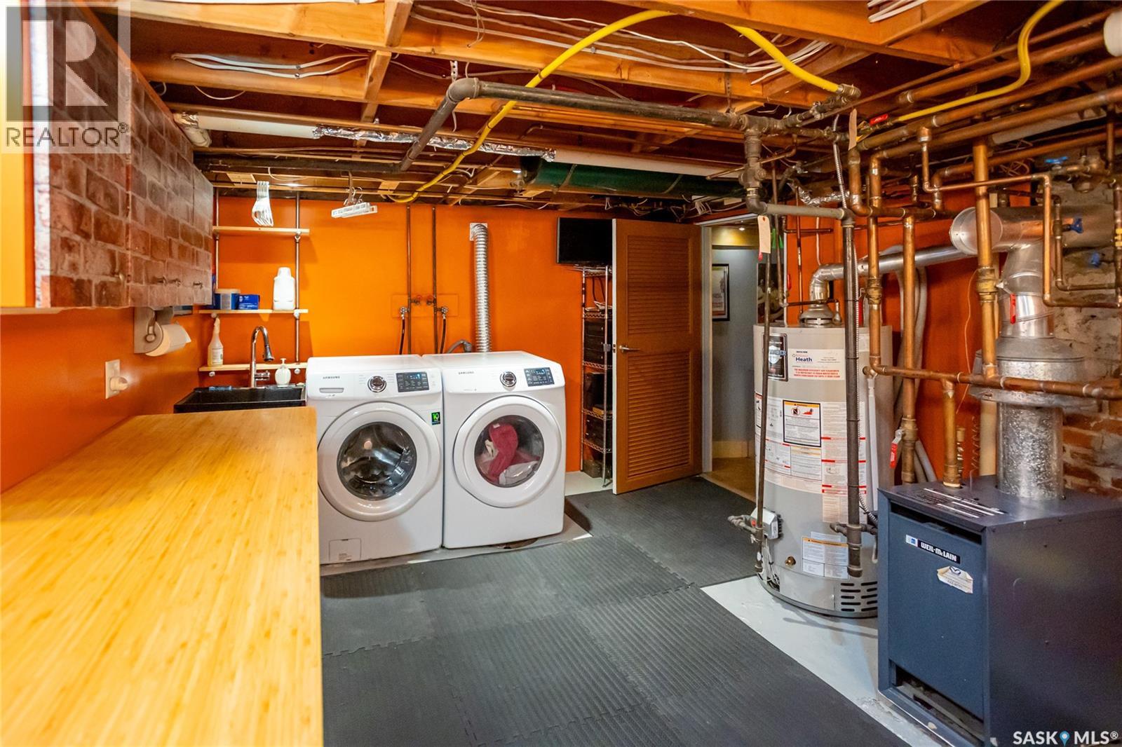 3030 Victoria AVENUE - Image 35